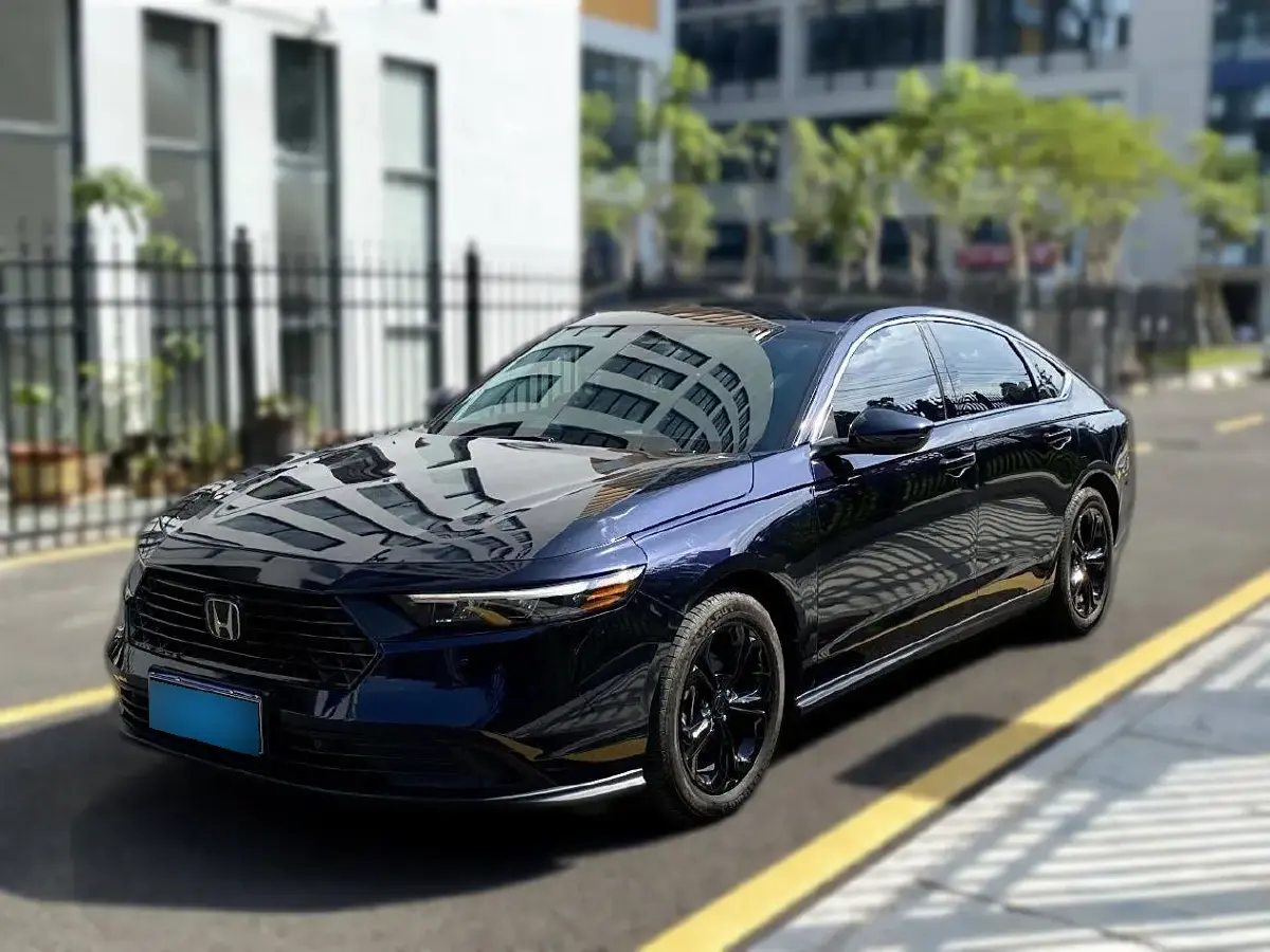 2023 Honda Accord 1.5T 192HP L4 CVT