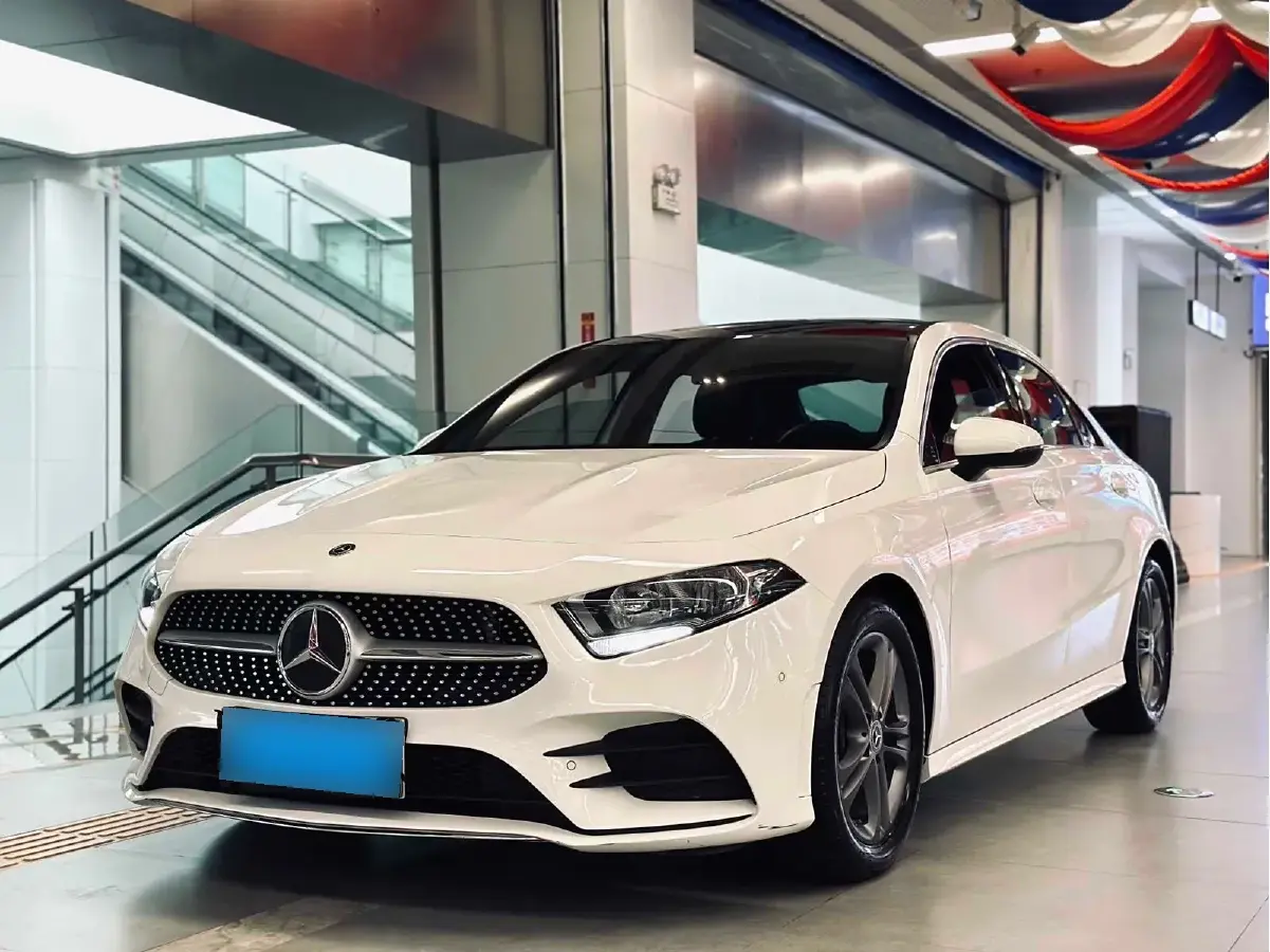 2020 Mercedes-Benz A Class 1.3T 136HP L4 7DCT