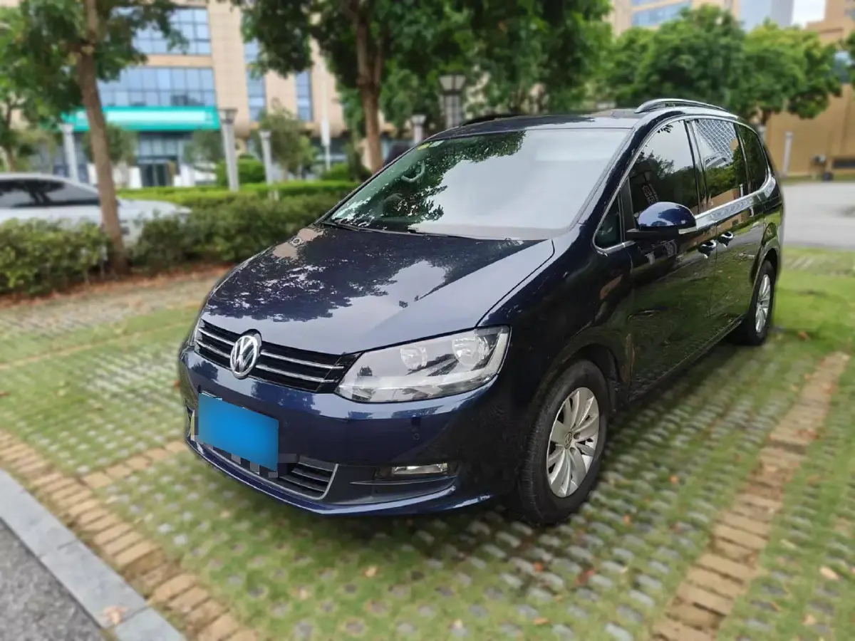 2016 Volkswagen Sharan 1.4T 150HP L4 6DCT