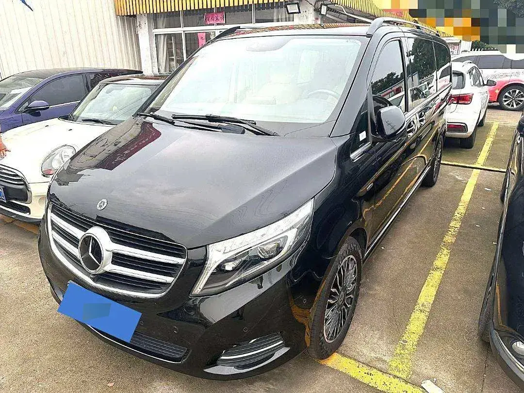 2018 Mercedes-Benz V Class 2.0T 211HP L4 7AT