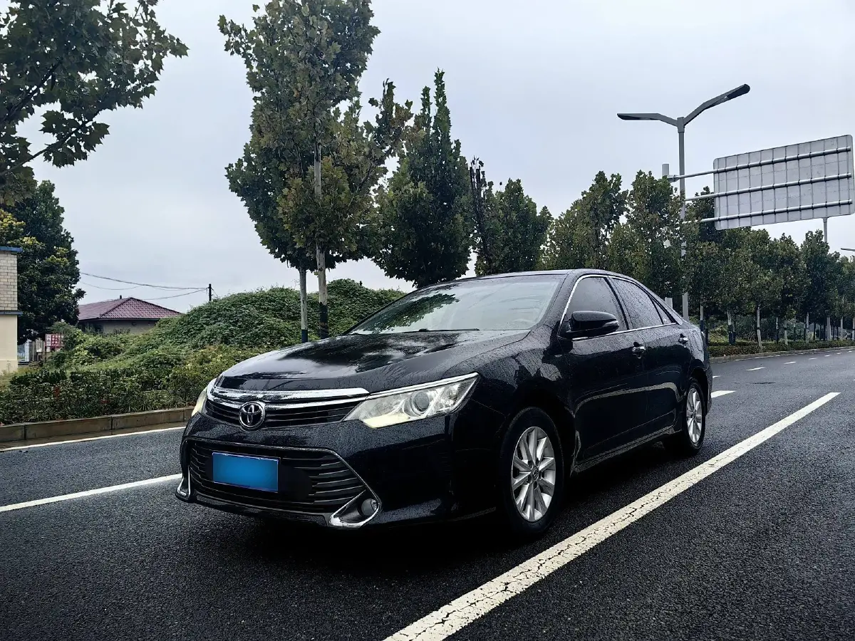 2015 Toyota Camry 2.0L 167HP L4 6AT