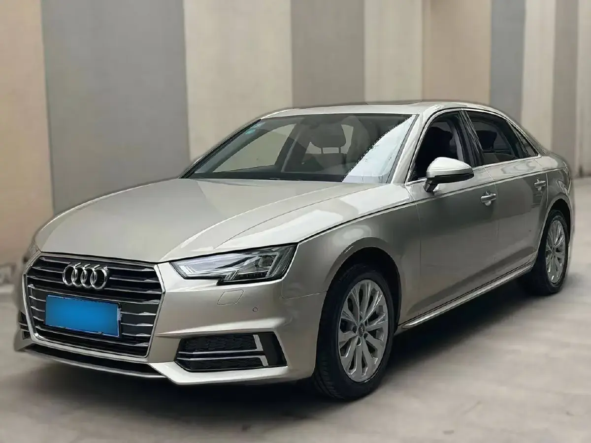 2019 Audi A4L 2.0T 190HP L4 7DCT