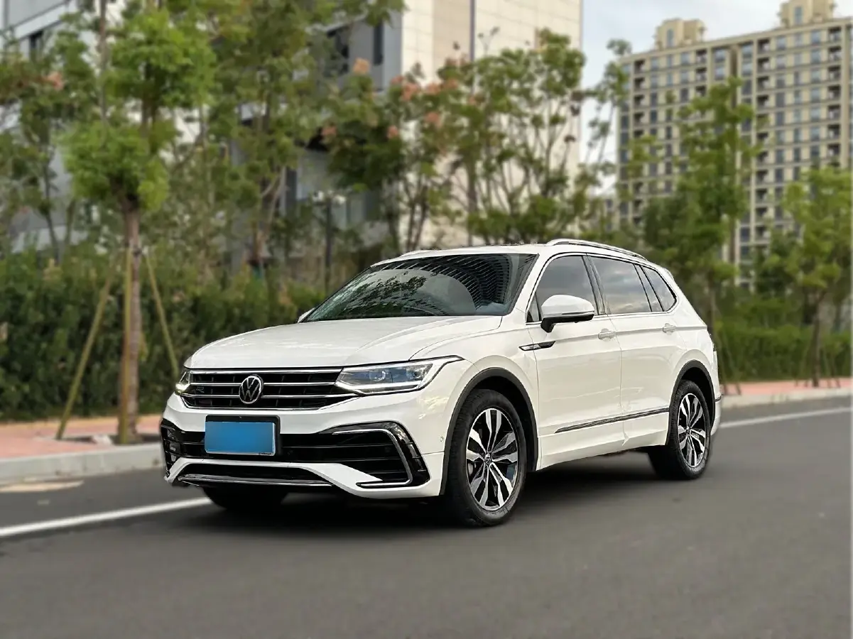 2022 Volkswagen Tiguan L 2.0T 186HP L4 7DCT
