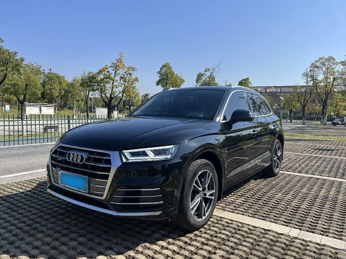 2020 Audi Q5L 2.0T 190HP L4 7DCT