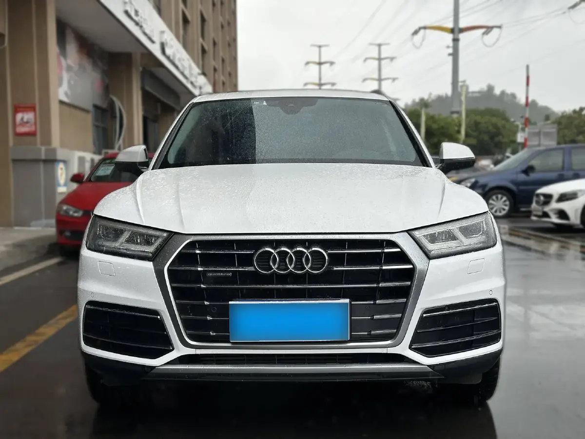2018 Audi Q5L 2.0T 252HP L4 7DCT