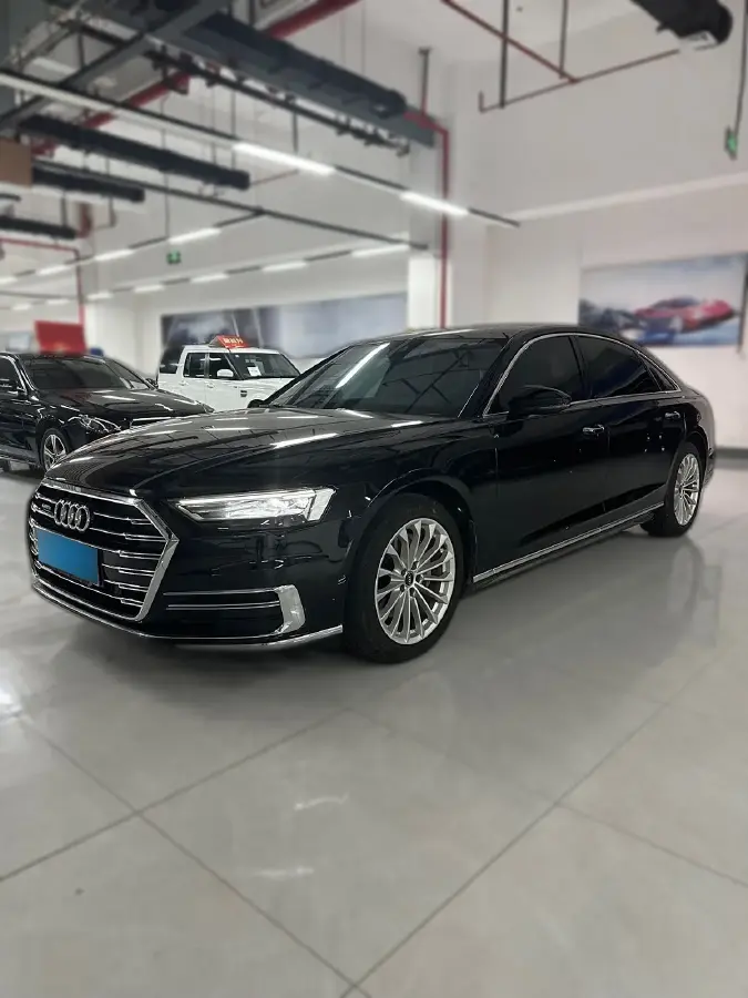 2022 Audi A8 3.0T 286HP V6 8AT
