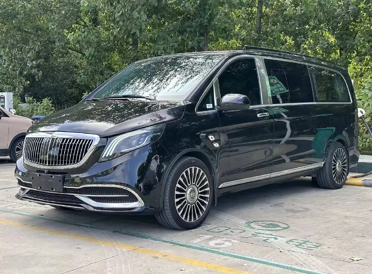 2023 Mercedes-Benz Vito 2.0T 211HP L4 9AT