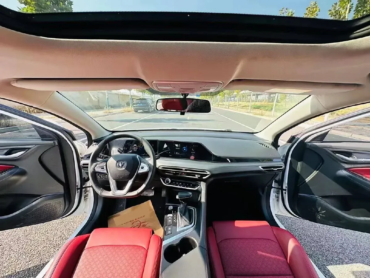 2021 ChangAn Eado 1.4T 160HP L4 7DCT,autocango,china used car exporter,china ev exporter,chinese used car exporter,chinese used ev exporter