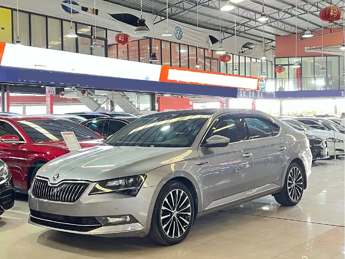 2018 Skoda Superb 1.8T 180HP L4 7DCT