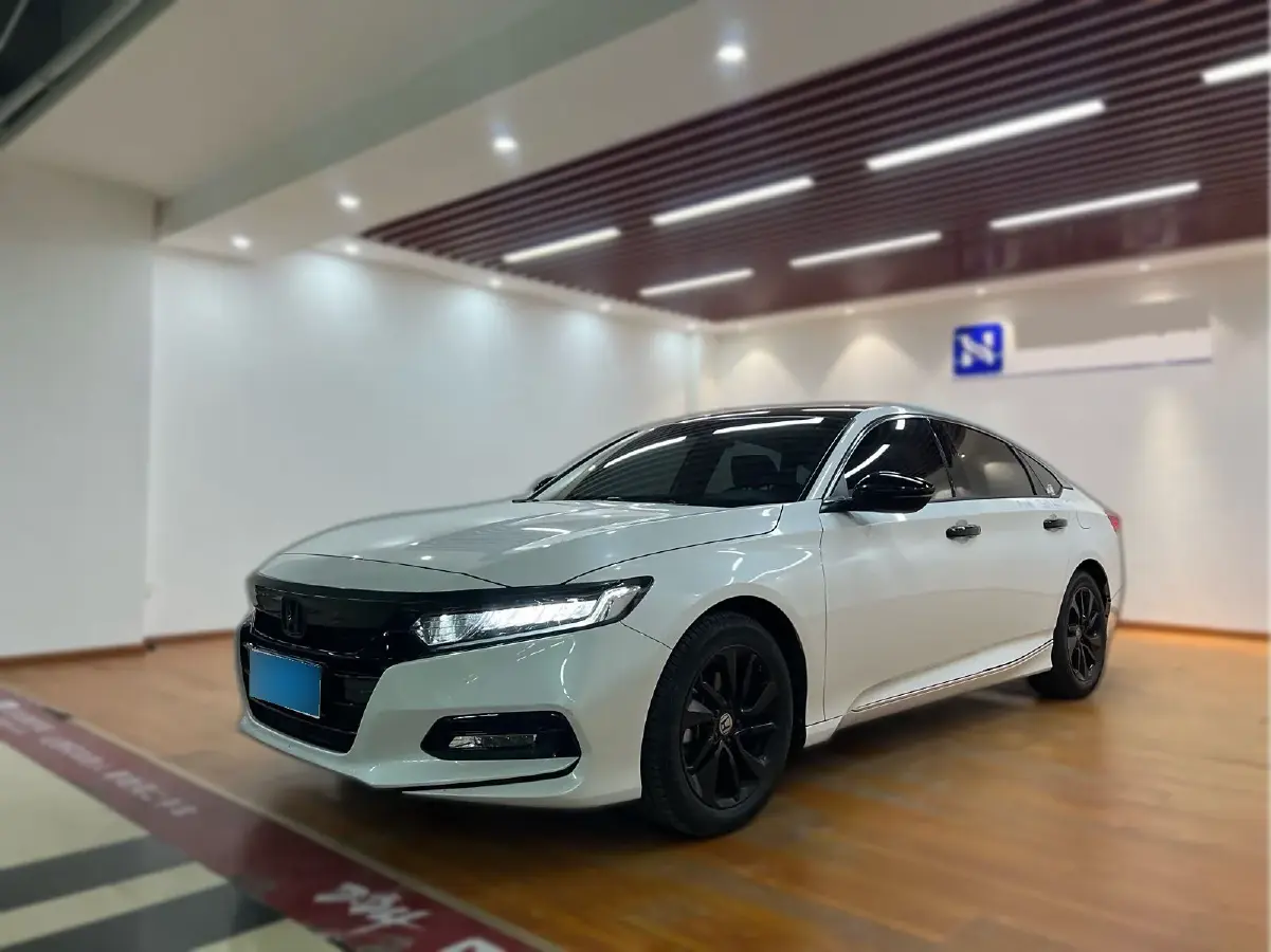 2018 Honda Accord 1.5T 194HP L4 CVT