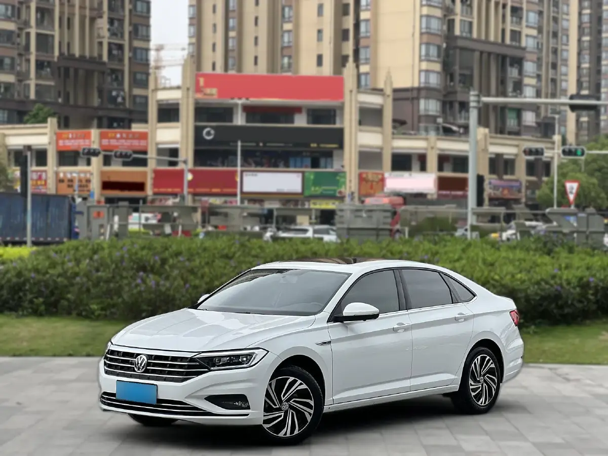 2021 Volkswagen Sagitar 1.4T 150HP L4 7DCT