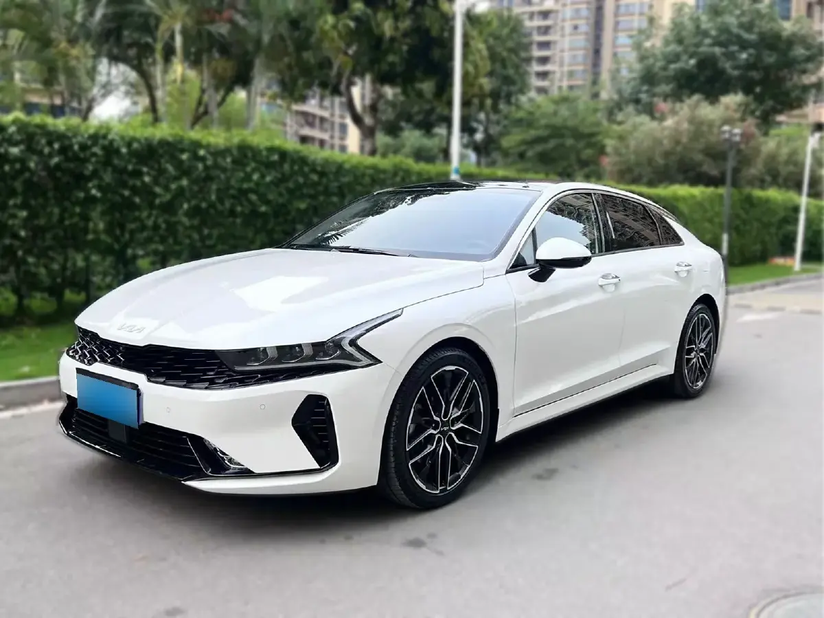 2021 Kia K5 2.0T 240HP L4 8AT