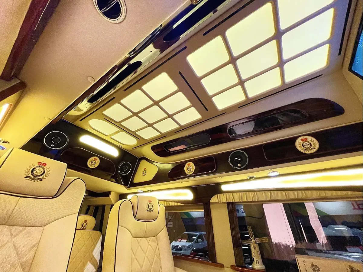 2011 Ford E350 5.4L 258HP V8 5AT,autocango,china used car exporter,china ev exporter,chinese used car exporter,chinese used ev exporter