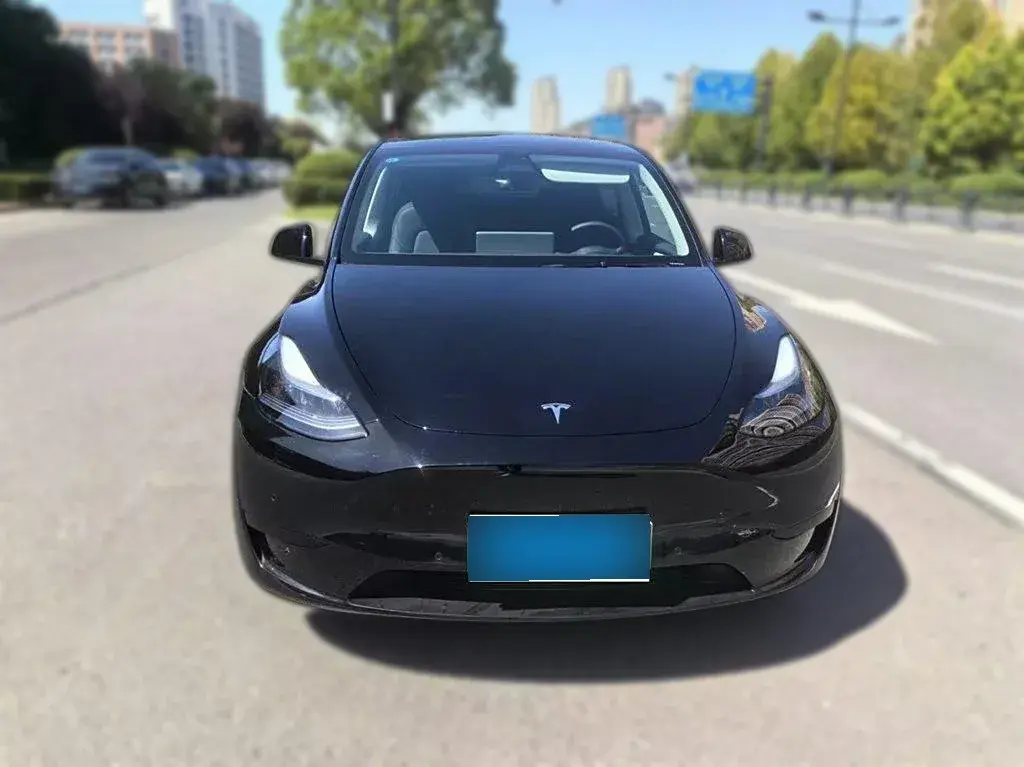 2023 Tesla Model Y BEV 60KWH