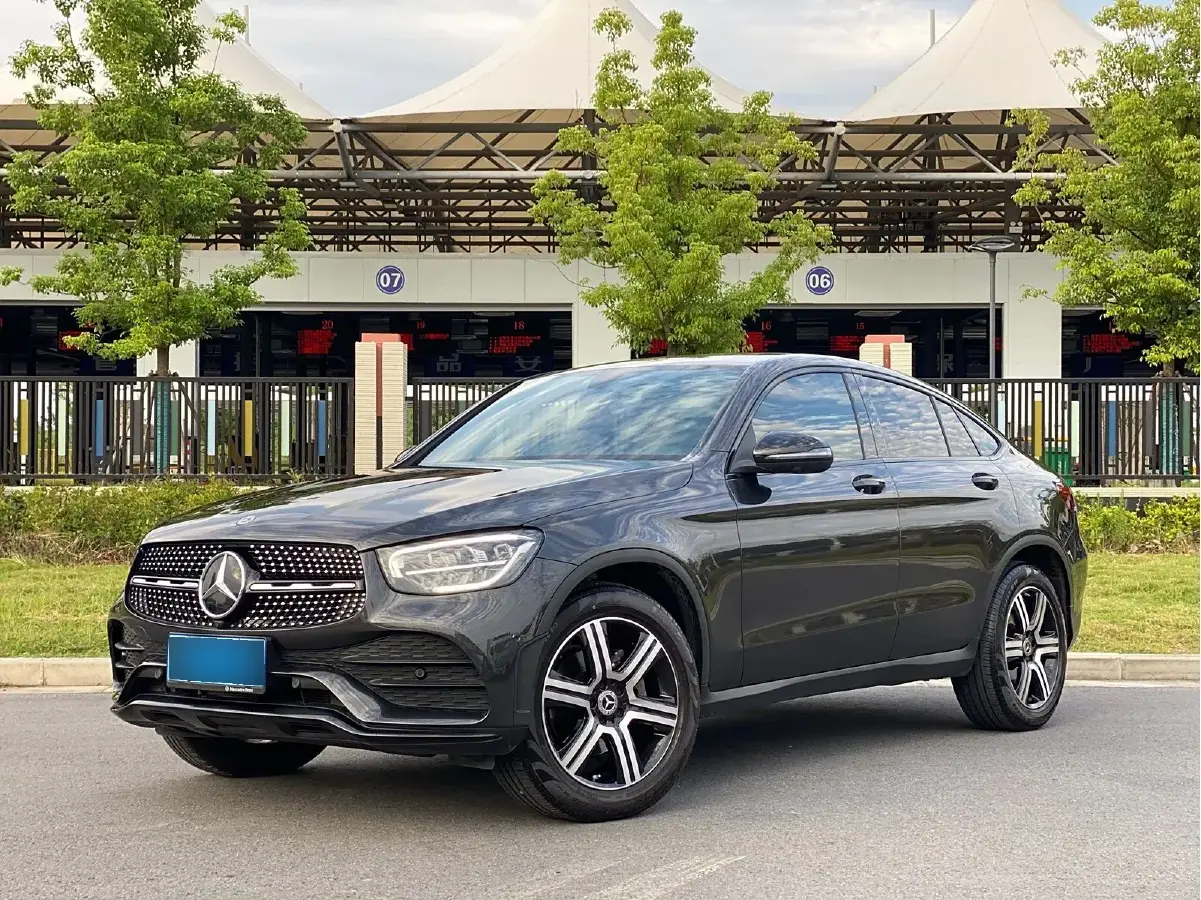 2022 Mercedes-Benz GLC Coupe 2.0T 197HP L4 9AT
