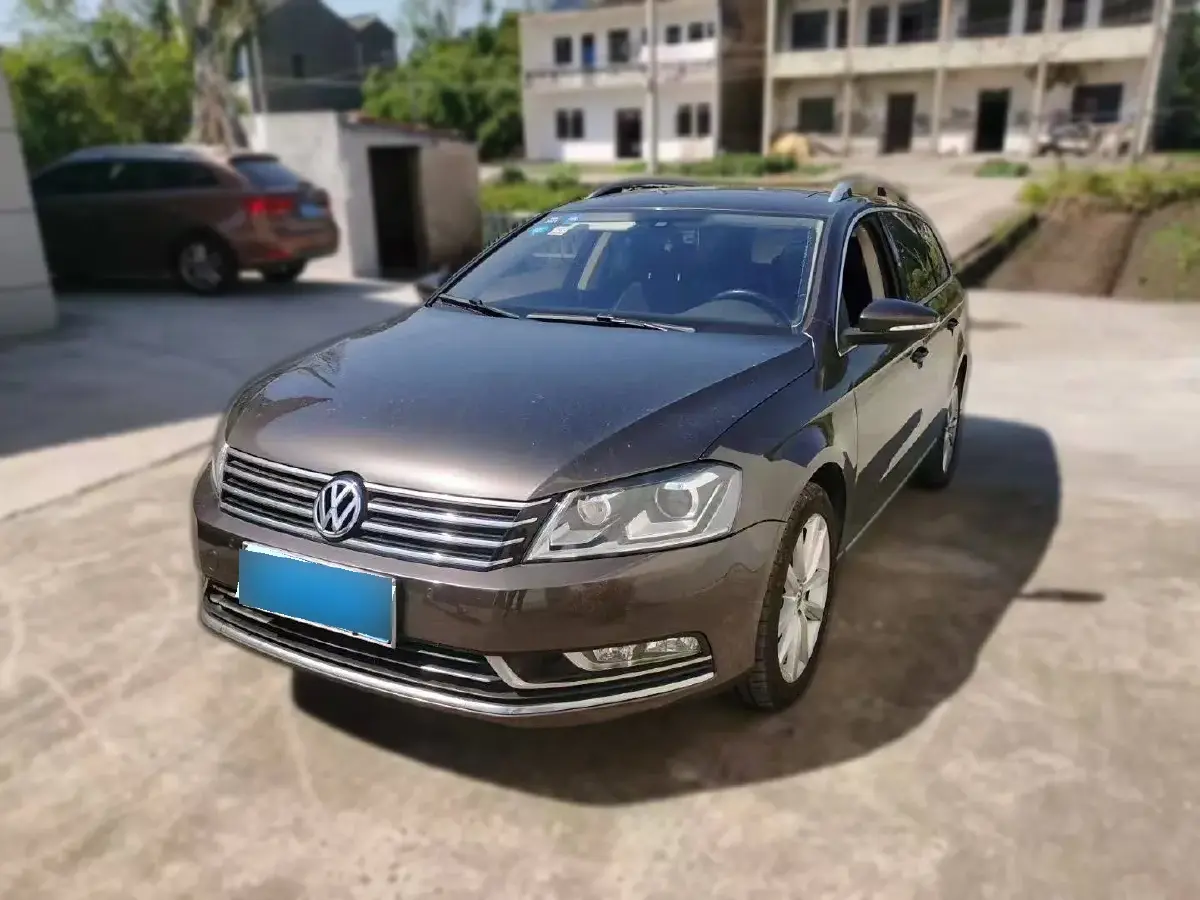 2015 Volkswagen Magotan 2.0T 211HP L4 6DCT