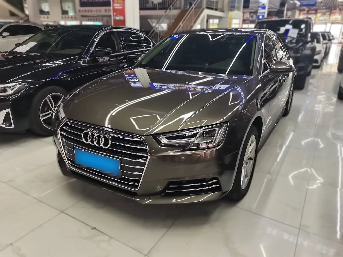 2018 Audi A4L 2.0T 190HP L4 7DCT