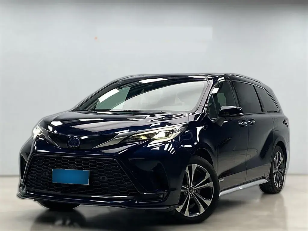 2023 Toyota Granvia 2.5L 189HP L4 E-CVT Hybrid