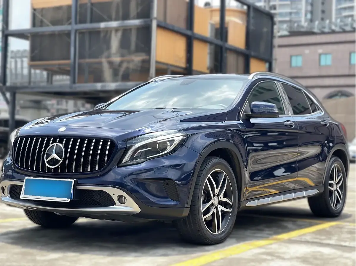 2015 Mercedes-Benz GLA Class 2.0T 184HP L4 7DCT