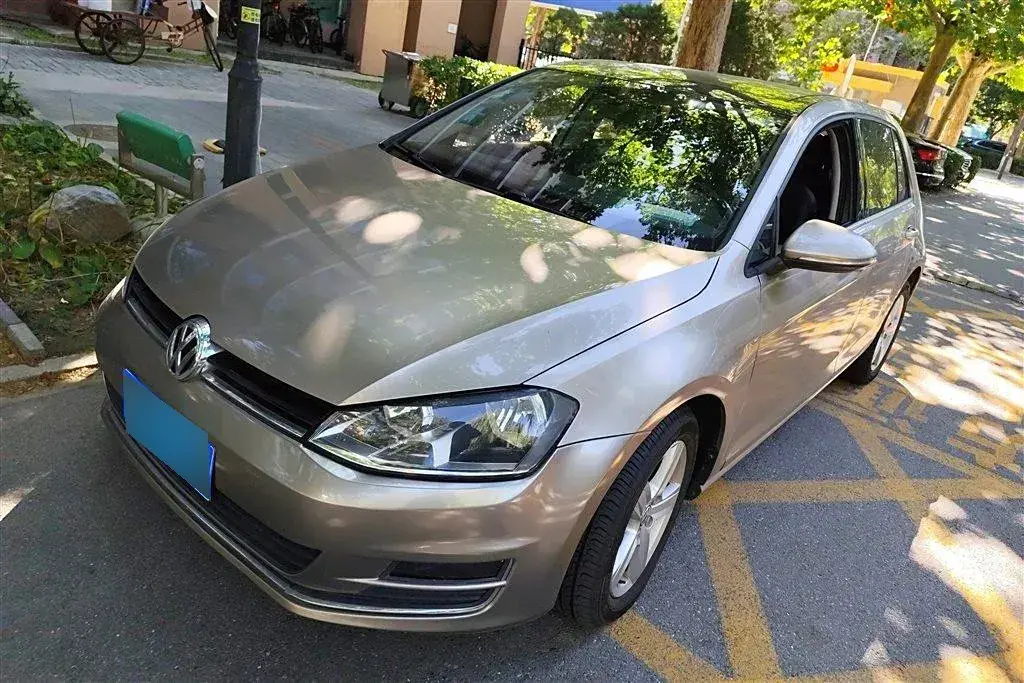 2015 Volkswagen Golf 1.4T 131HP L4 7DCT