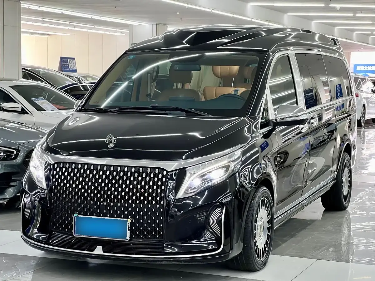 2018 Mercedes-Benz V Class 2.0T 211HP L4 7AT