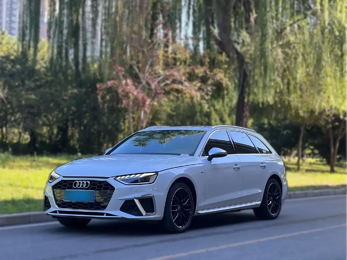 2021 Audi A4 2.0T 204HP L4 7DCT