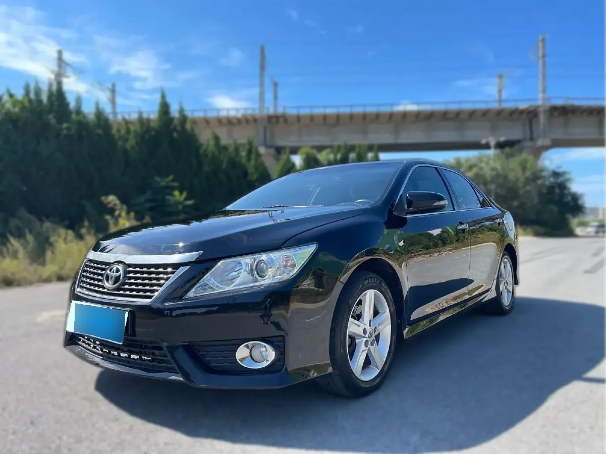 2012 Toyota Camry 2.0L 150HP L4 4AT