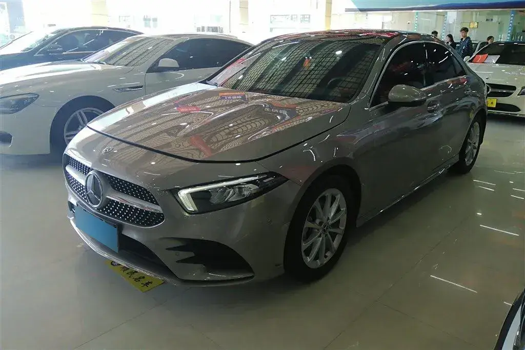 2020 Mercedes-Benz A Class 1.3T 163HP L4 7DCT