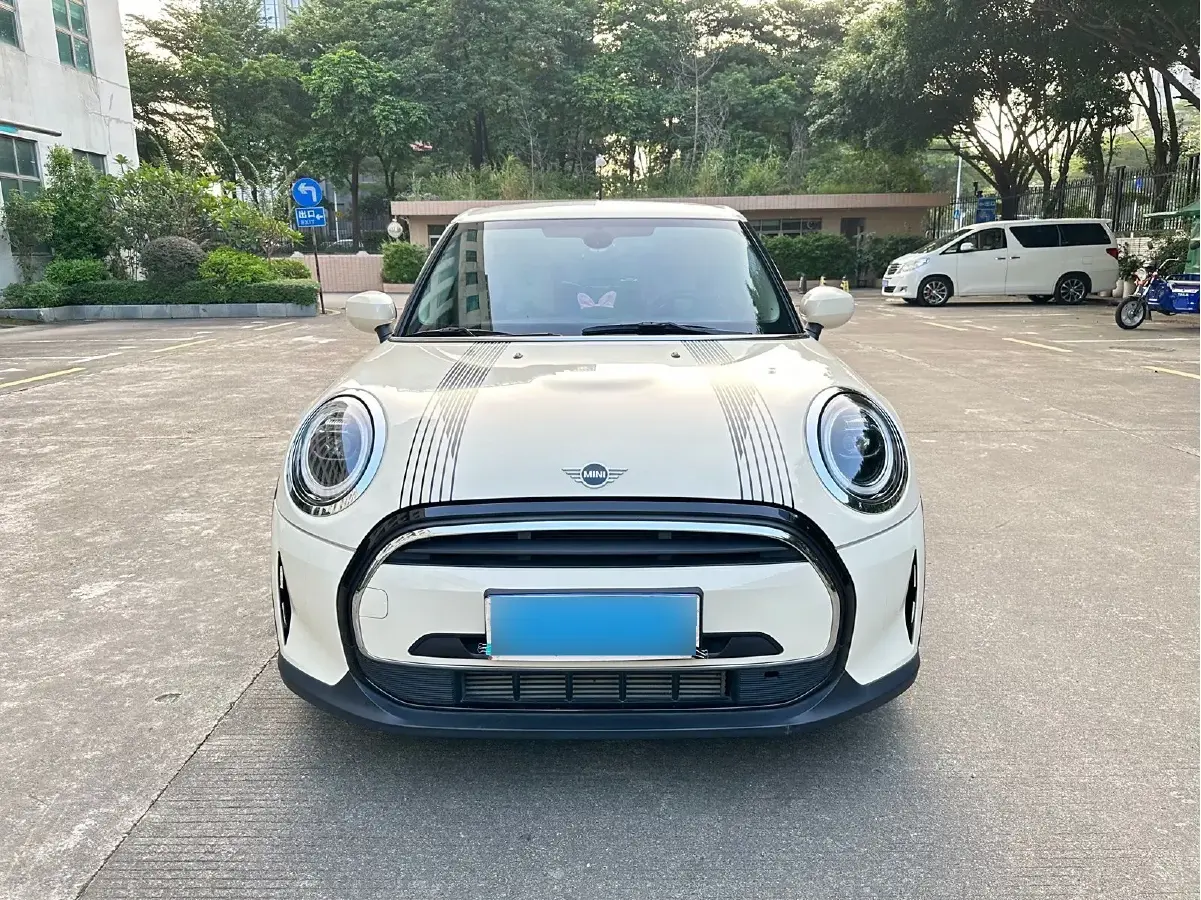 2022 MINI MINI 1.5T 102HP L3 7DCT