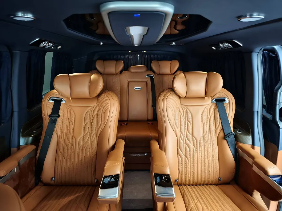 2021 Mercedes-Benz Vito 2.0T 211HP L4 9AT,autocango,china used car exporter,china ev exporter,chinese used car exporter,chinese used ev exporter