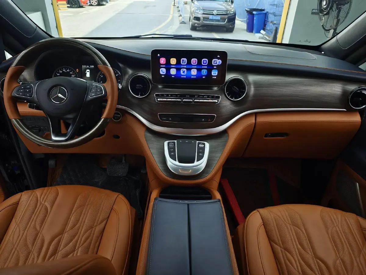 2021 Mercedes-Benz Vito 2.0T 211HP L4 9AT,autocango,china used car exporter,china ev exporter,chinese used car exporter,chinese used ev exporter