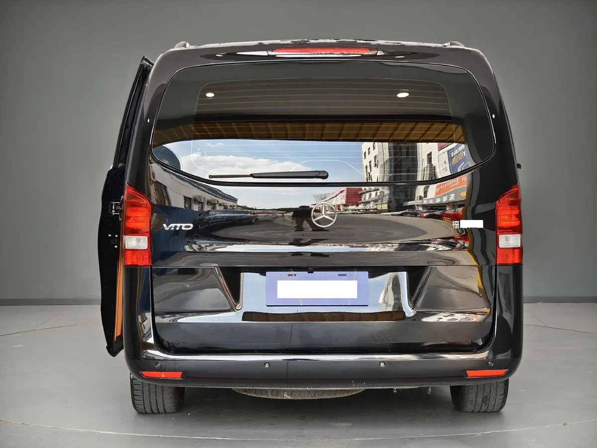 2021 Mercedes-Benz Vito 2.0T 211HP L4 9AT,autocango,china used car exporter,china ev exporter,chinese used car exporter,chinese used ev exporter