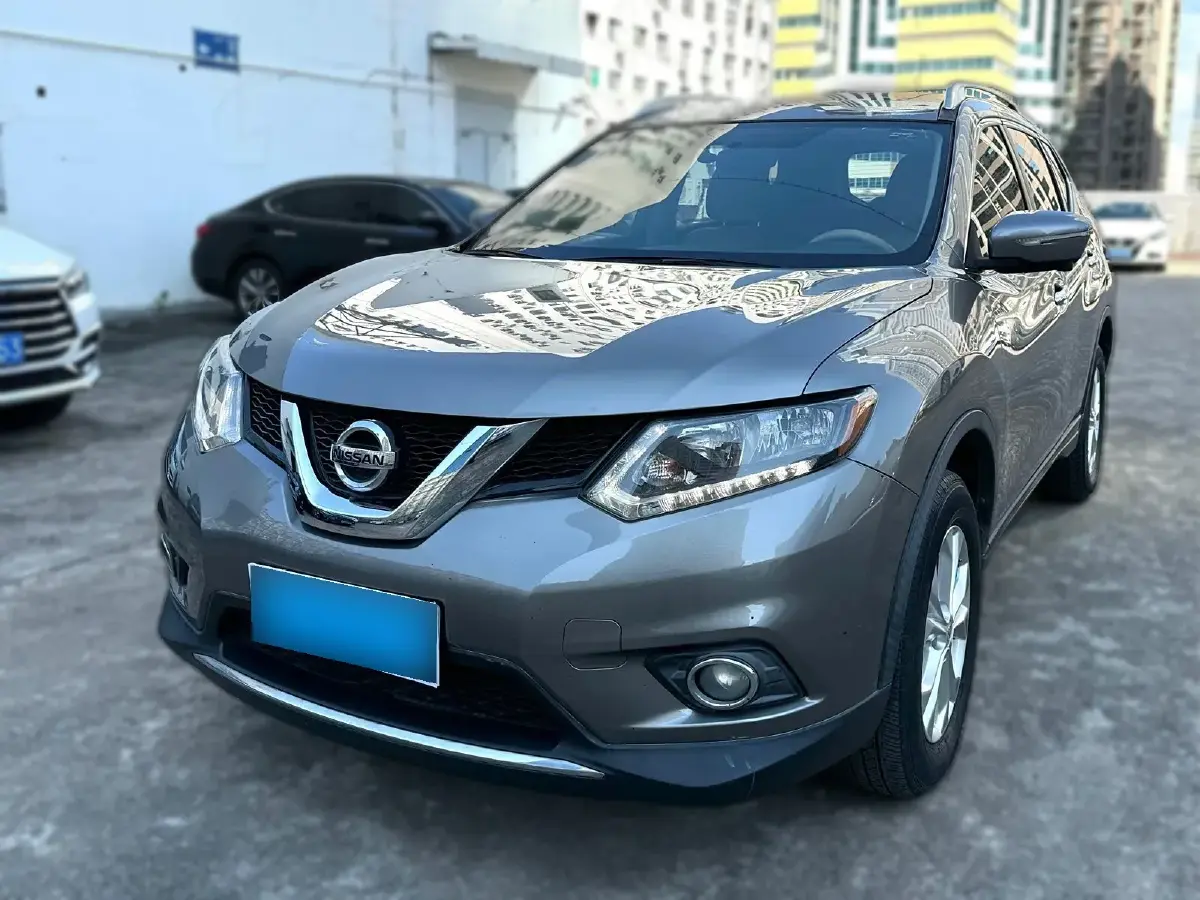 2014 Nissan X-Trail 2.5L 186HP L4 CVT