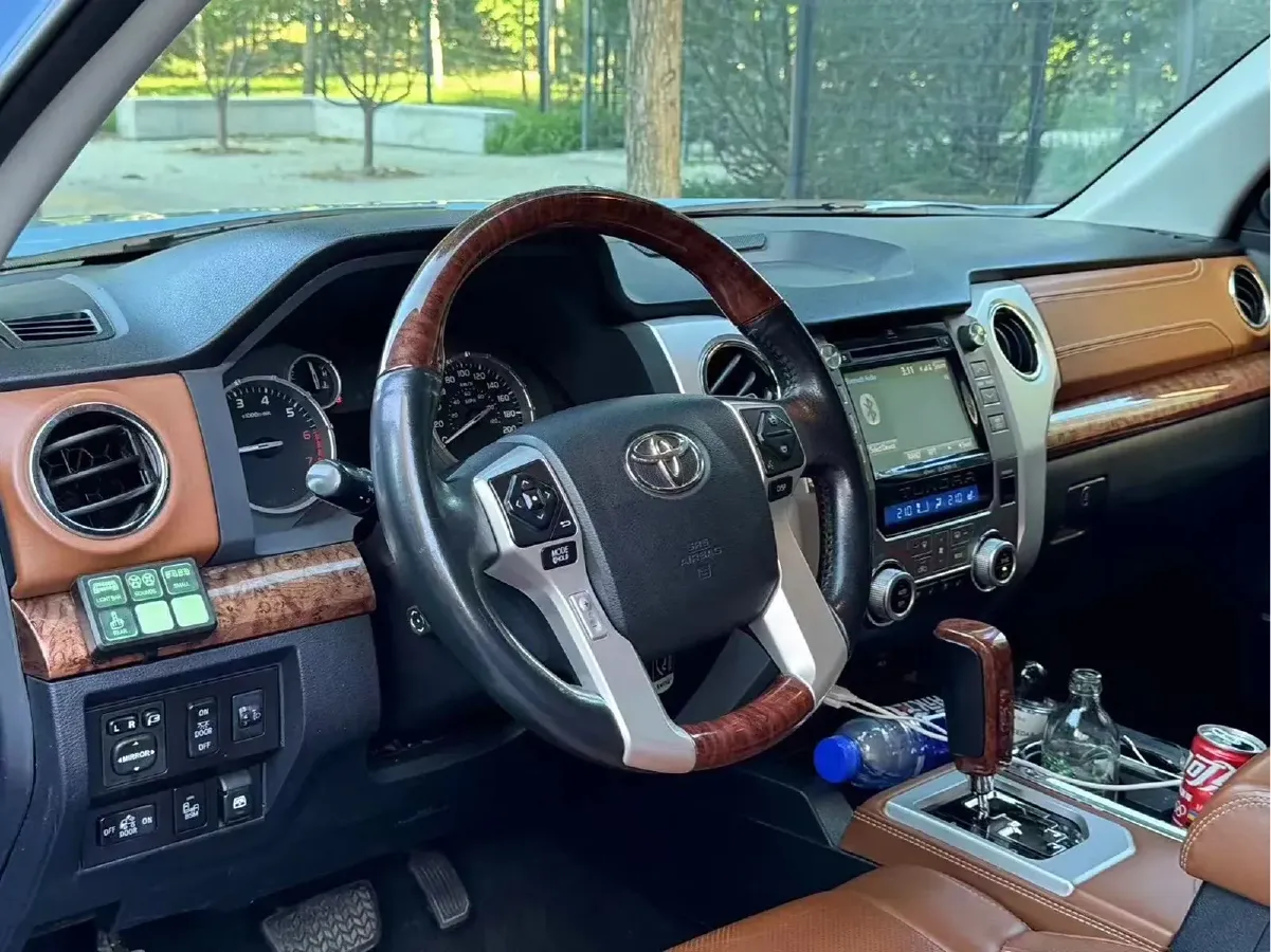 2014 Toyota Tundra 5.7L 386HP V8 6AT,autocango,china used car exporter,china ev exporter,chinese used car exporter,chinese used ev exporter