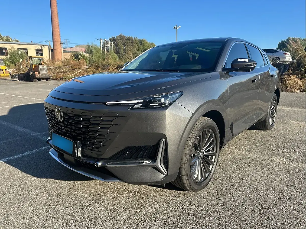 2021 ChangAn UNI-K 2.0T 233HP L4 8AT