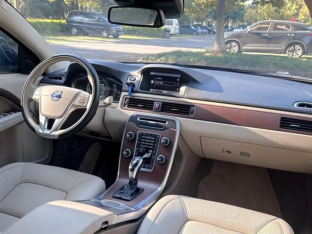 2014 Volvo S80L 2.0T 214HP L5 6AT,autocango,china used car exporter,china ev exporter,chinese used car exporter,chinese used ev exporter