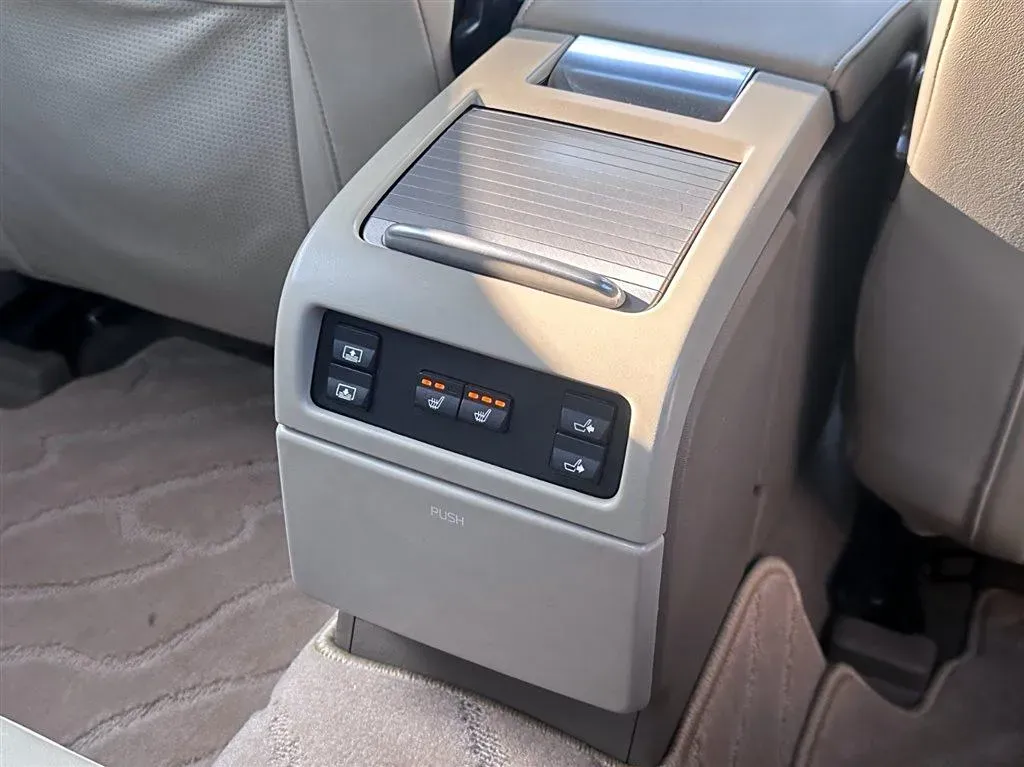 2014 Volvo S80L 2.0T 214HP L5 6AT,autocango,china used car exporter,china ev exporter,chinese used car exporter,chinese used ev exporter