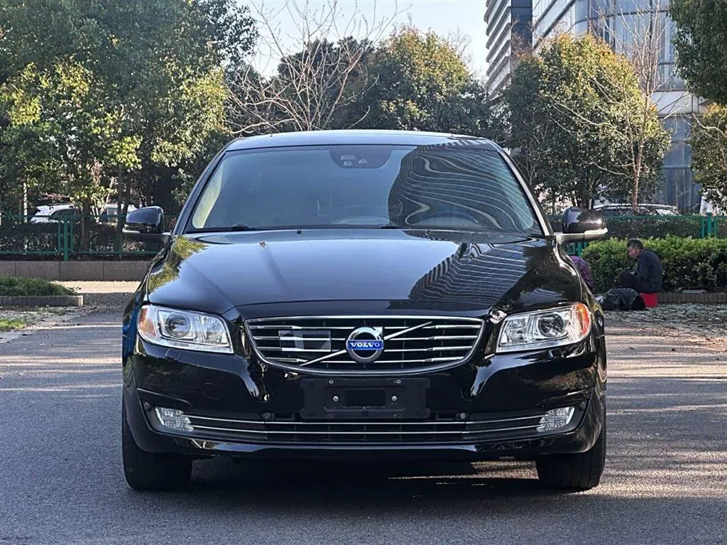 2014 Volvo S80L 2.0T 214HP L5 6AT,autocango,china used car exporter,china ev exporter,chinese used car exporter,chinese used ev exporter