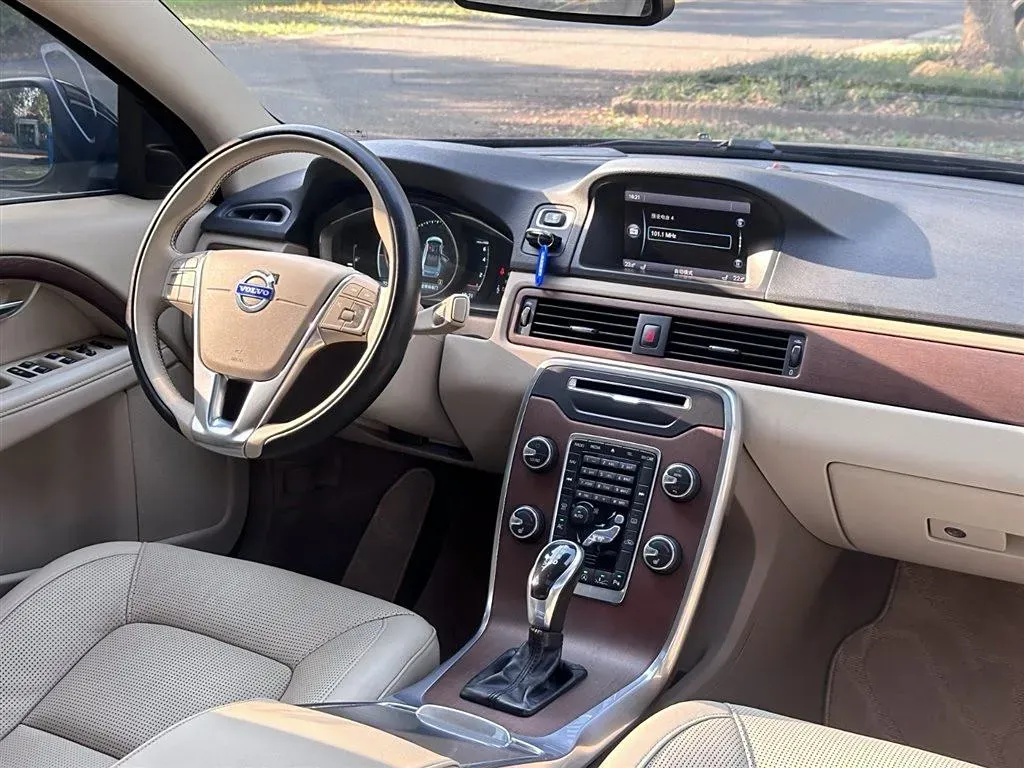 2014 Volvo S80L 2.0T 214HP L5 6AT,autocango,china used car exporter,china ev exporter,chinese used car exporter,chinese used ev exporter