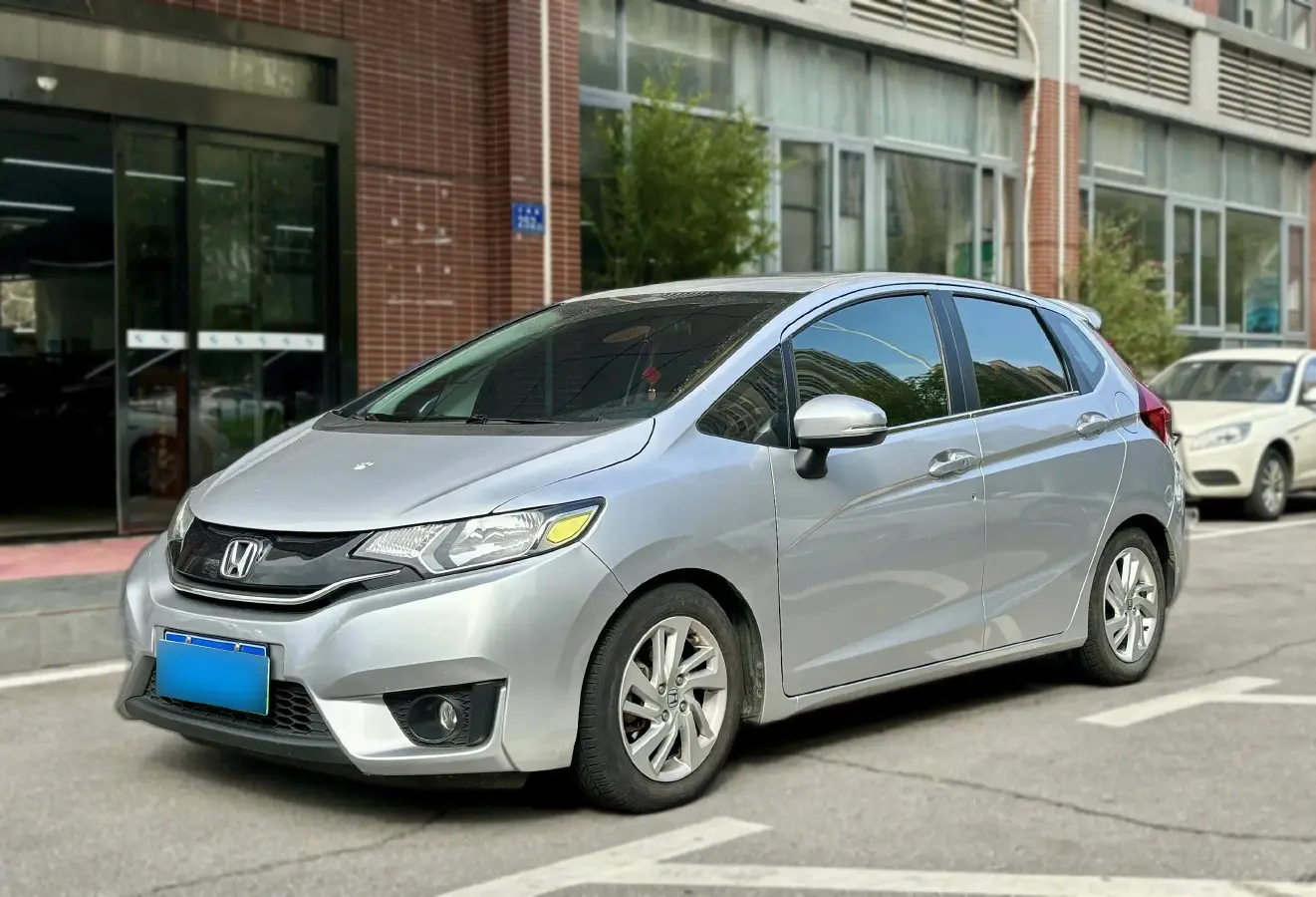 2014 Honda Fit 1.5L 131HP L4 CVT