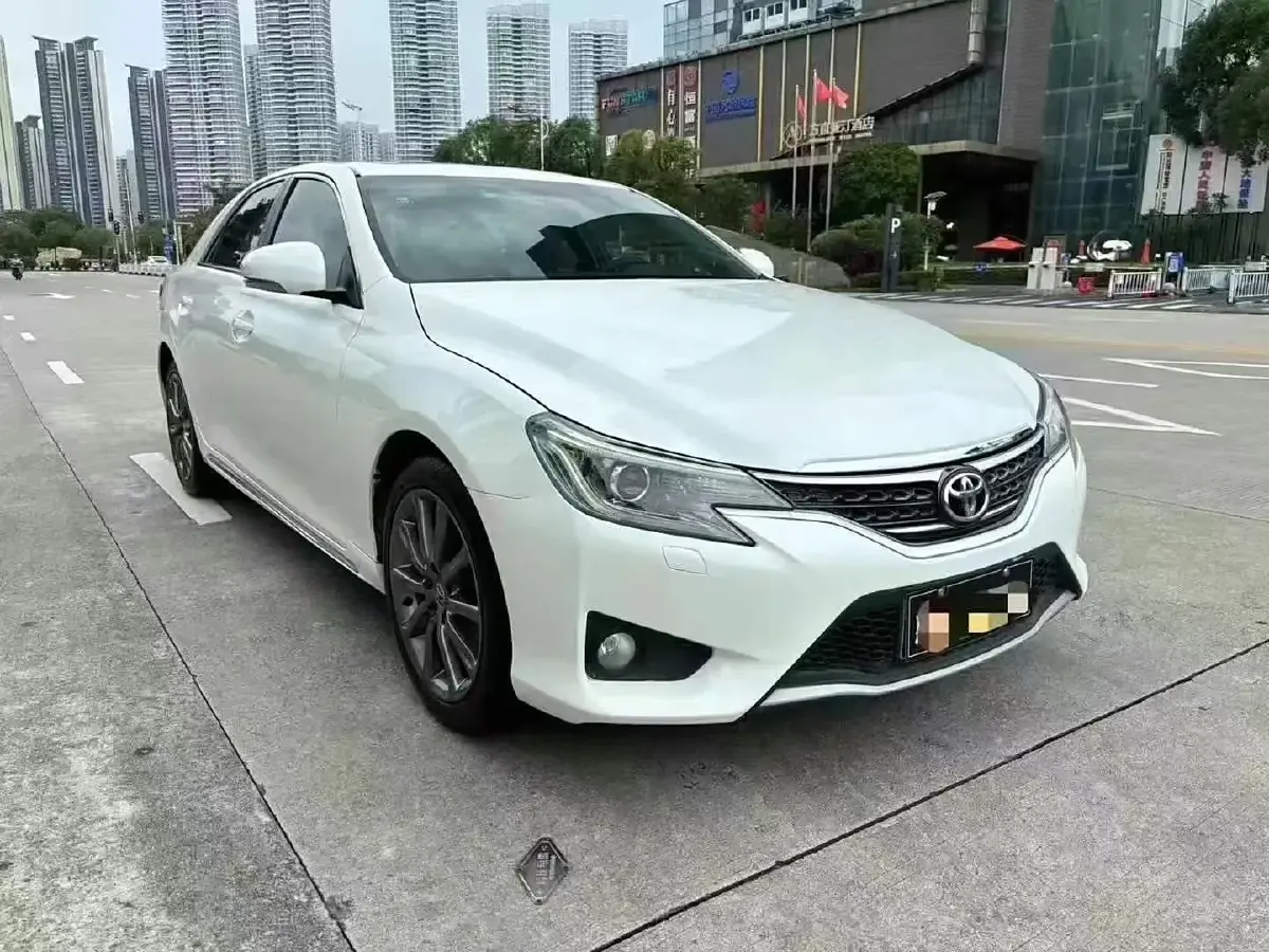 2013 Toyota Reiz 2.5L 193HP V6 6AT