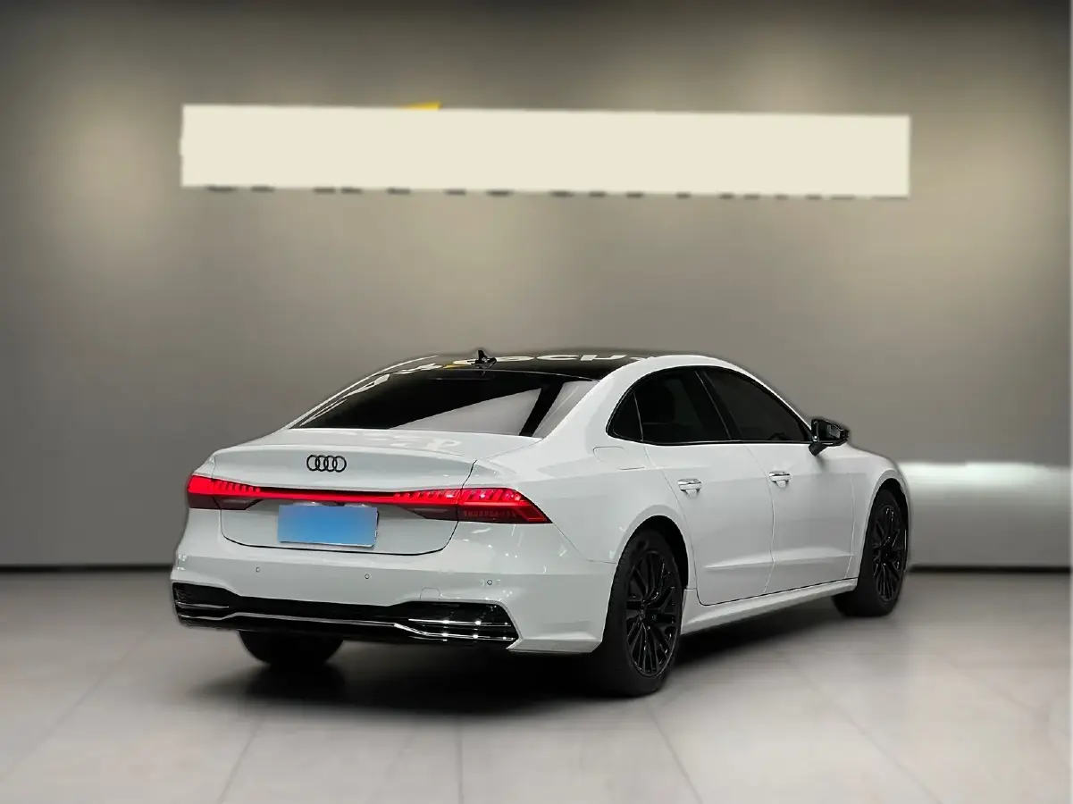 2024 Audi A7L 2.0T 245HP L4 7DCT