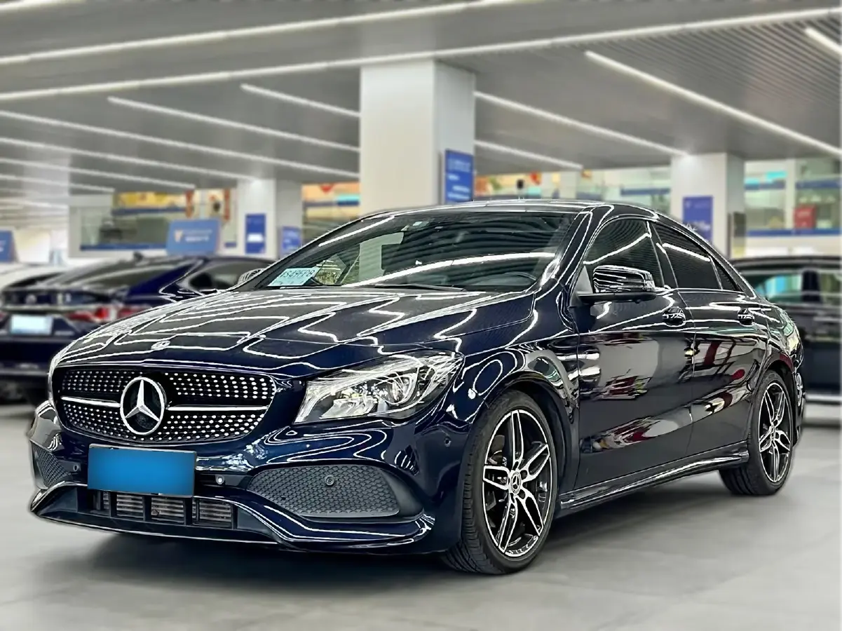 2017 Mercedes-Benz CLA Class 2.0T 184HP L4 7DCT