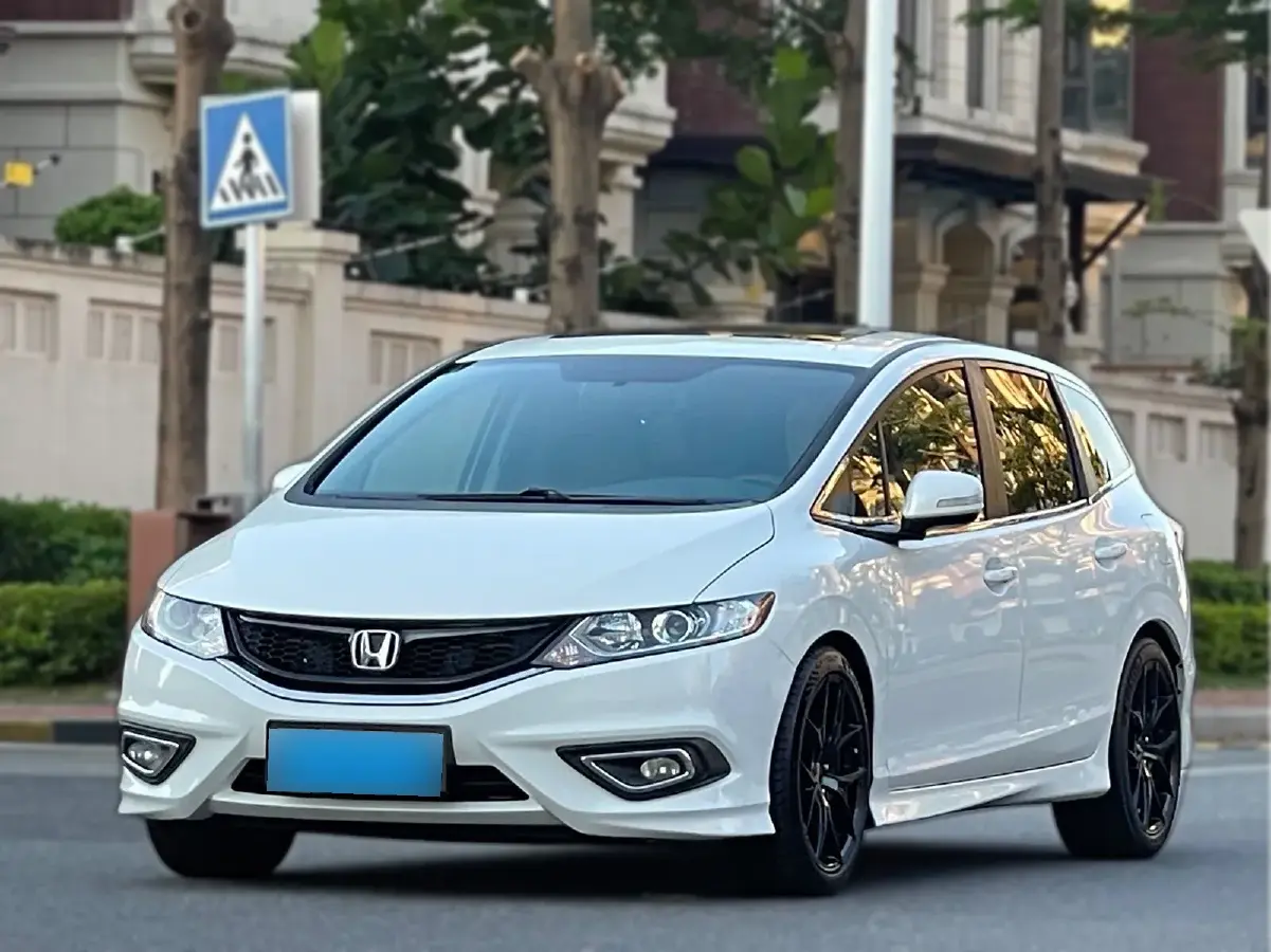 2016 Honda Jade 1.8L 141HP L4 5AT