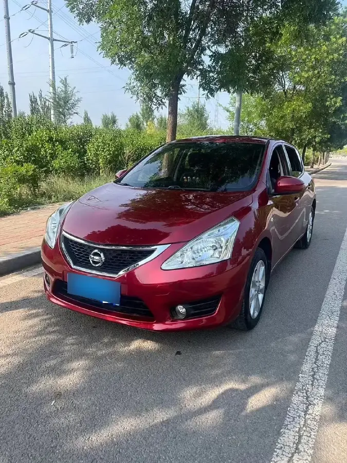 2014 Nissan Tiida 1.6L 126HP L4 CVT
