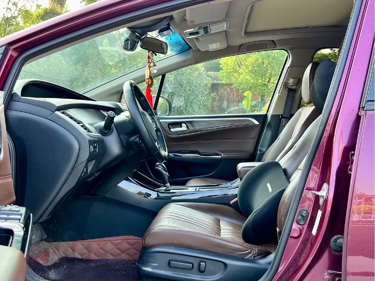 2017 Honda Jade 1.5T 156HP L4 CVT,autocango,china used car exporter,china ev exporter,chinese used car exporter,chinese used ev exporter