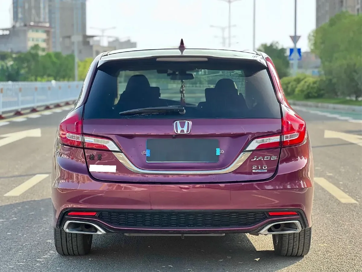 2017 Honda Jade 1.5T 156HP L4 CVT,autocango,china used car exporter,china ev exporter,chinese used car exporter,chinese used ev exporter