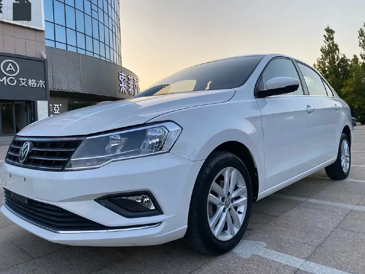 2019 Volkswagen Jetta 1.5L 110HP L4 6AT