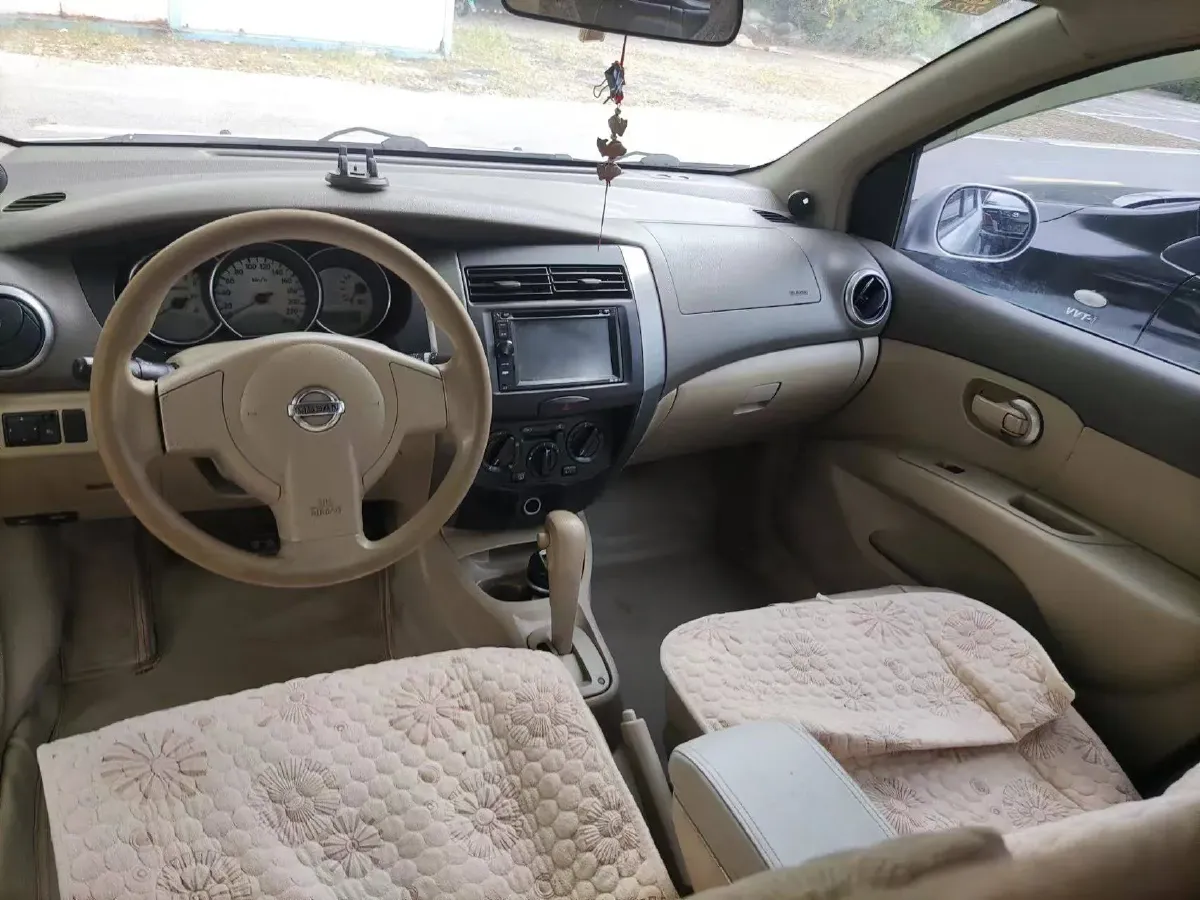 2010 Nissan Livina 1.6L 105HP L4 4AT,autocango,china used car exporter,china ev exporter,chinese used car exporter,chinese used ev exporter