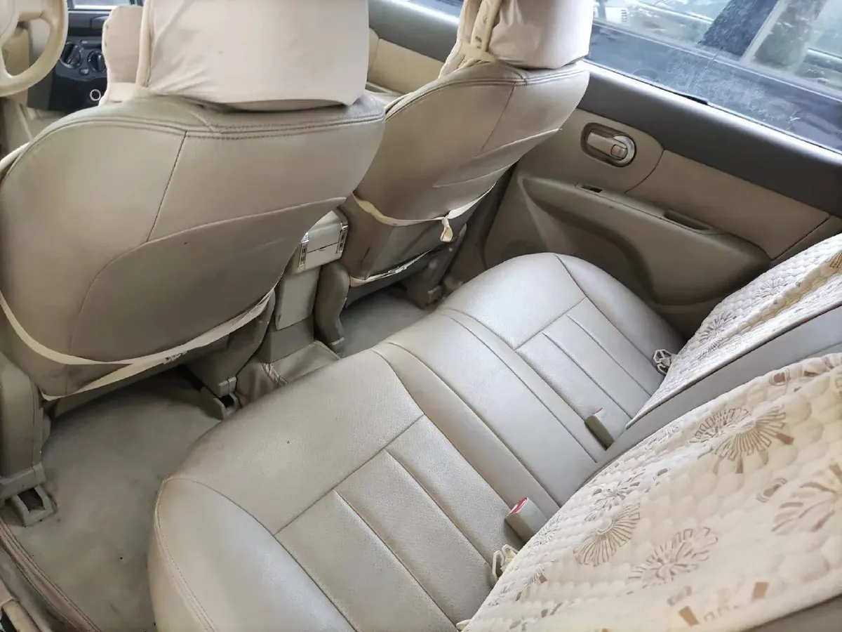 2010 Nissan Livina 1.6L 105HP L4 4AT,autocango,china used car exporter,china ev exporter,chinese used car exporter,chinese used ev exporter